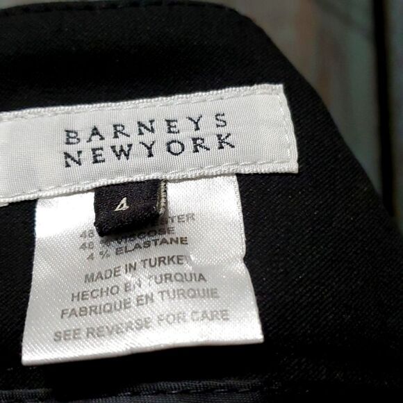 Barney's New York, Classic Black Pencil Skirt, Size 4 - Picture 3 of 6